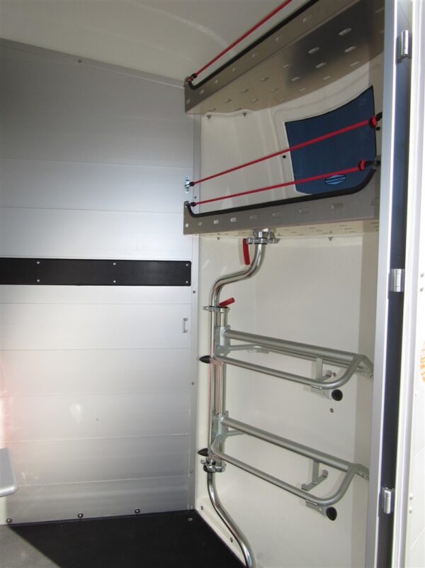 2024 Bockmann Portax L SR - Walk-in Tack Room & No Truck 4 BOCKMANN PORTAX L SR - HORSE TRAILER (Pre-owend)