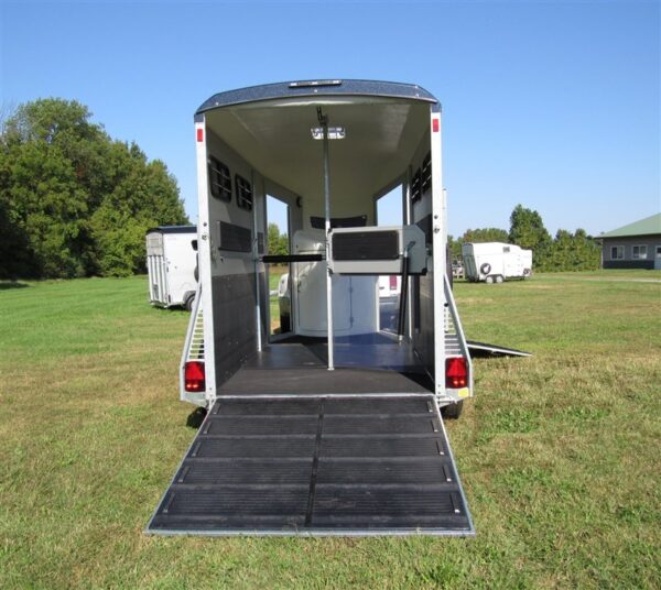 2024 Bockmann Portax L SR - Walk-in Tack Room & No Truck 8 BOCKMANN PORTAX L SR - HORSE TRAILER (Pre-owend)